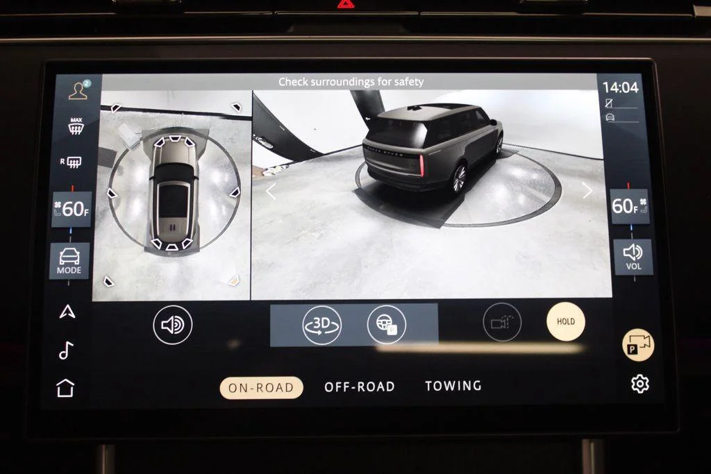 New 2026 Santorini Black Land Rover SE image 31