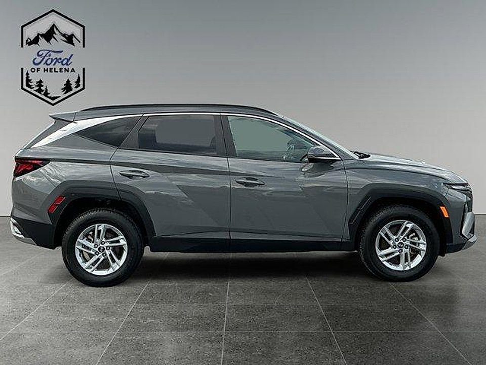 Used 2025 Hampton Gray Hyundai Preferred AWD image 6