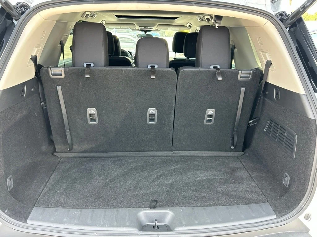Certified Used 2025 White Nissan SV image 53