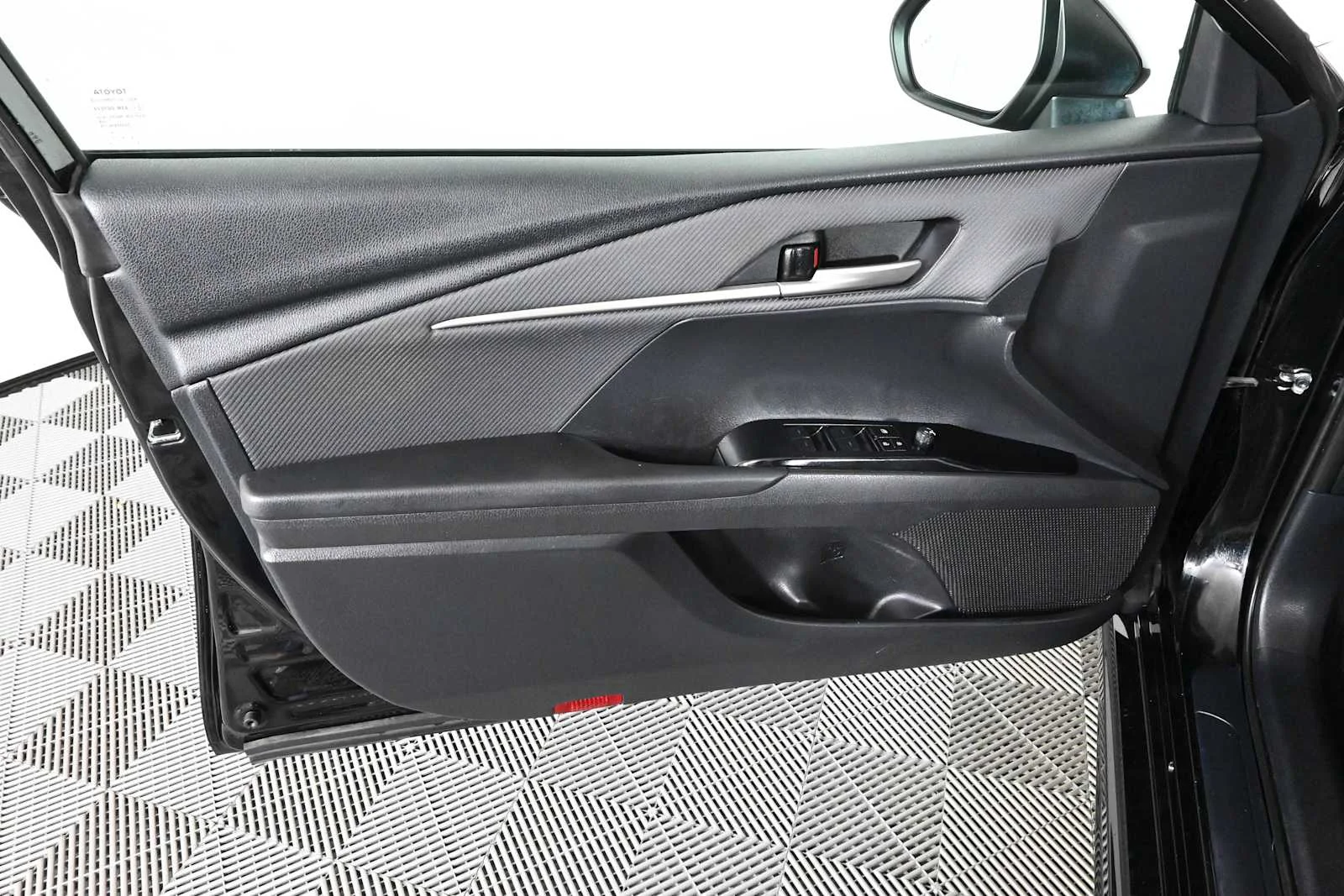 Used 2025 Midnight Black Metallic Toyota SE image 16