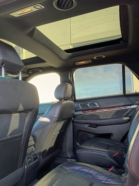 Used 2016 Red Ford Platinum image 5