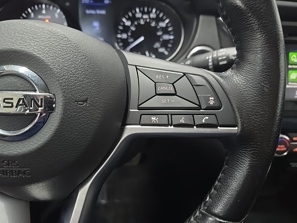 Used 2018 Gray Nissan SV image 22