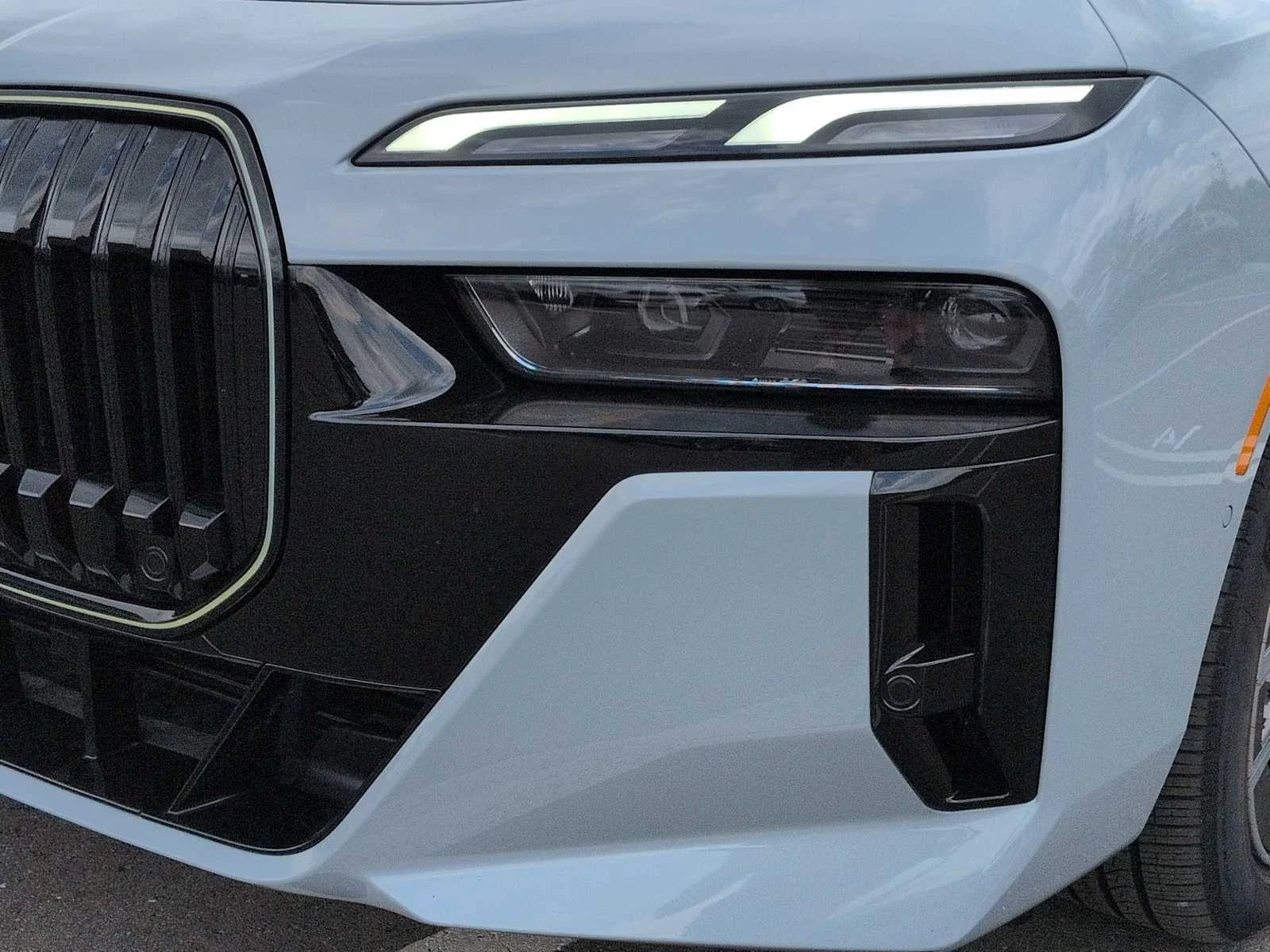 New 2025 Brooklyn Grey Metallic BMW 740i xDrive image 11