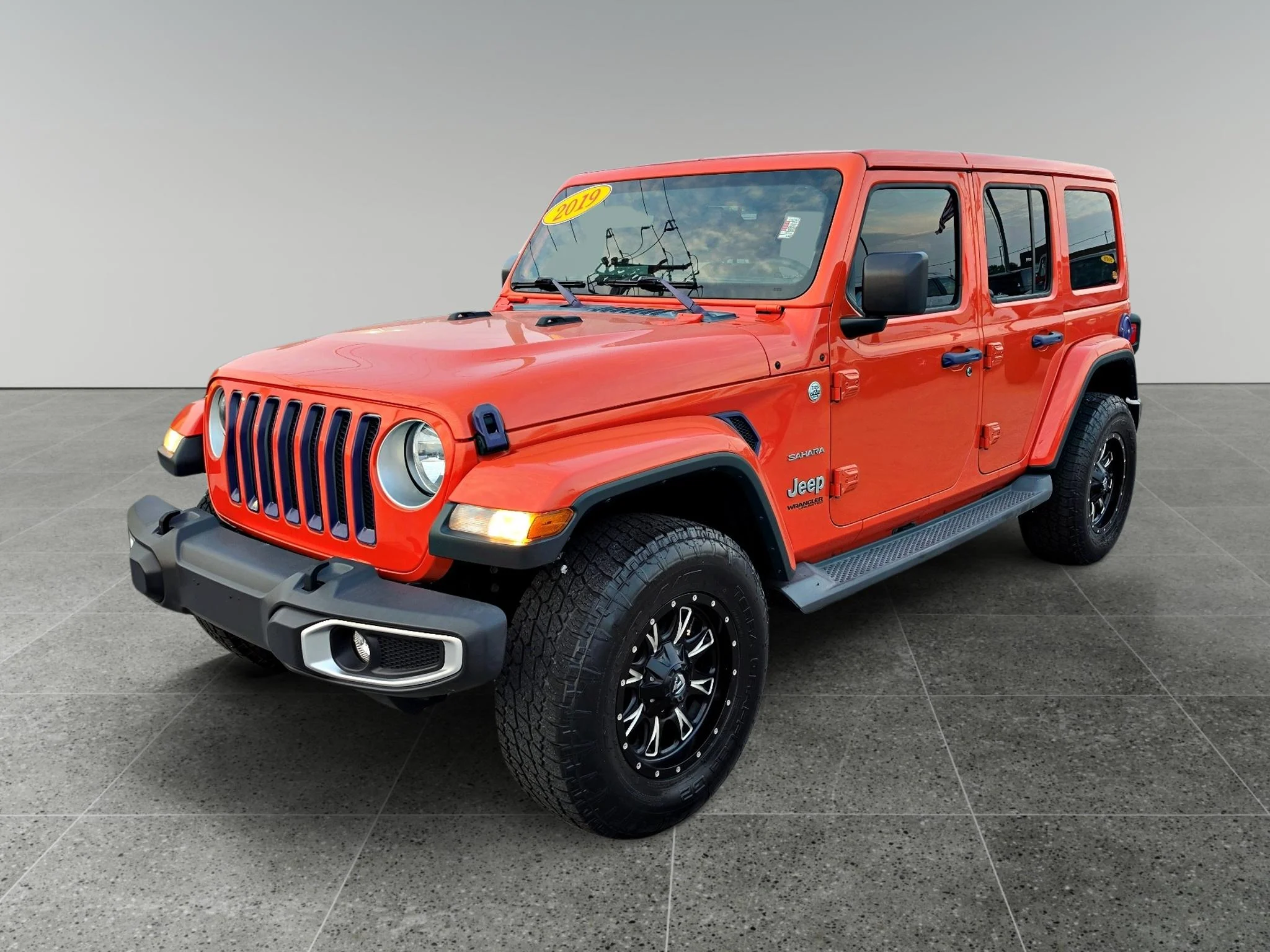 Used 2019 Punkn Metallic Clearcoat Jeep Sahara image 1