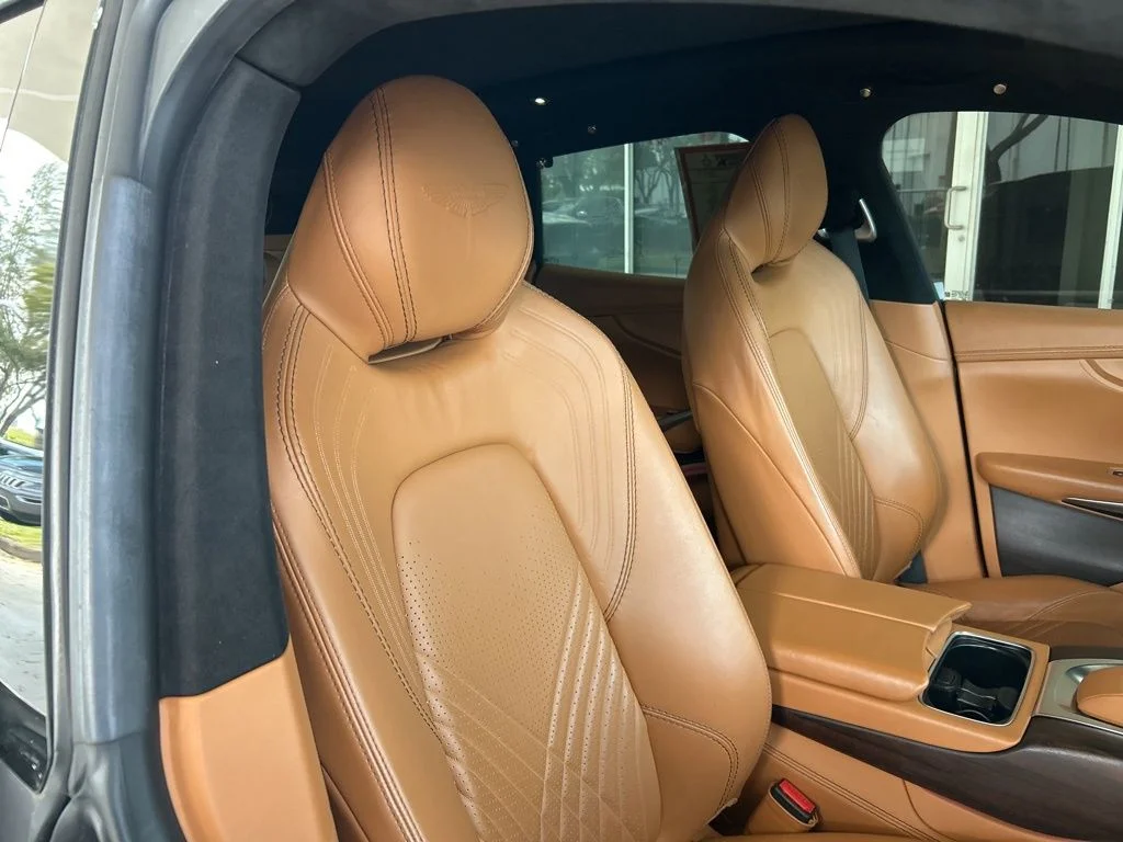 Used 2023 Black Aston Martin Base image 21