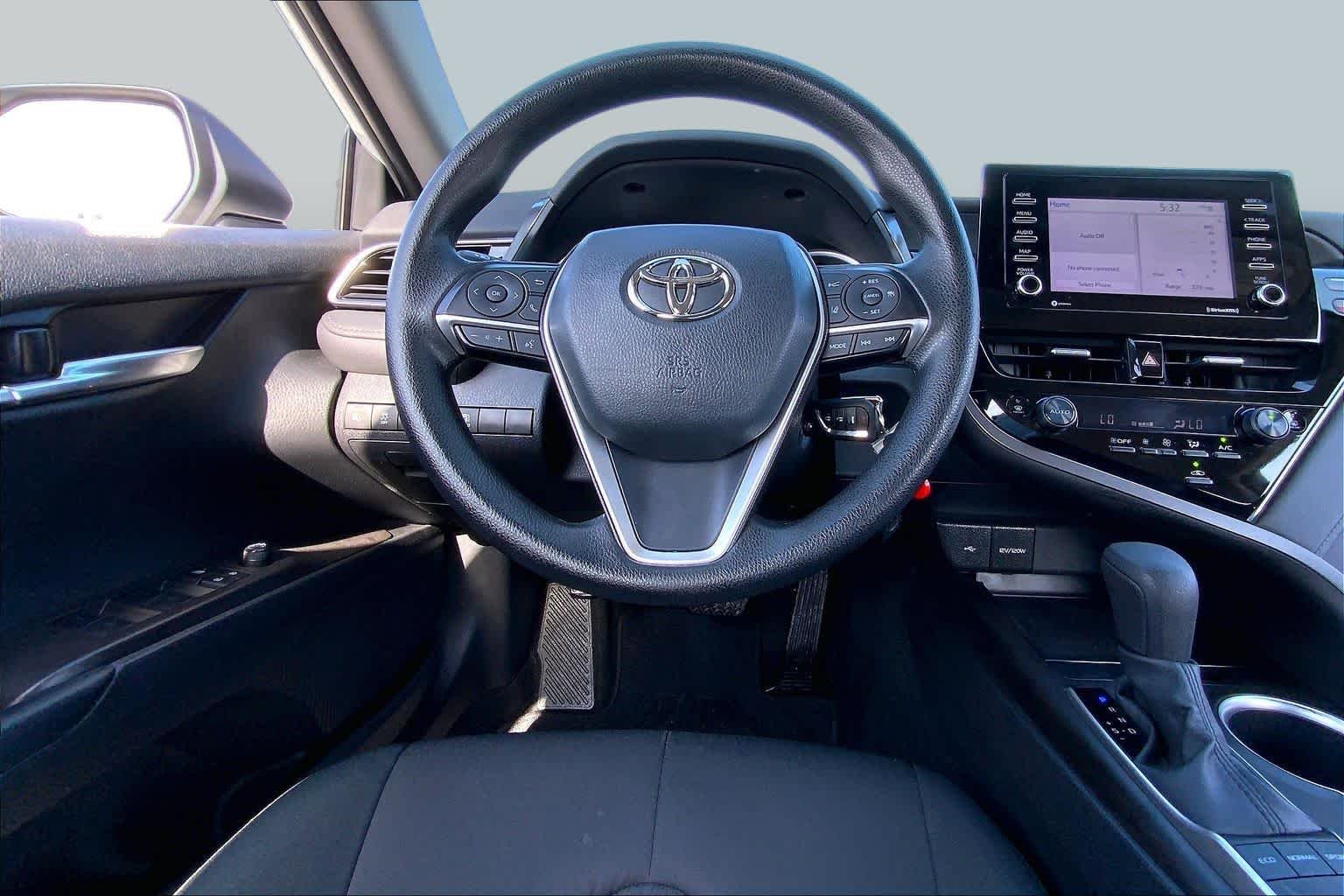 Used 2023 Ice Cap Toyota LE image 6