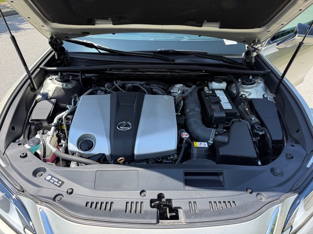 Used 2022 Beige Lexus 350 image 14