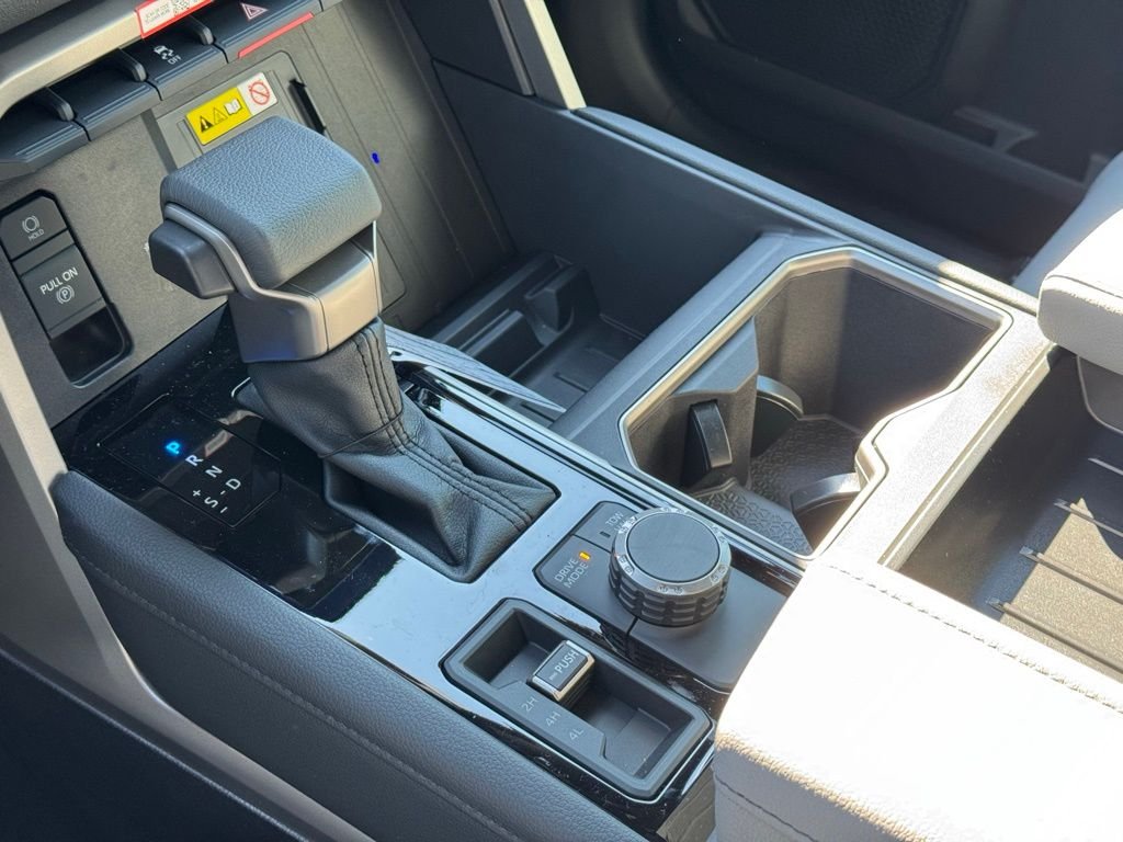 2026 Toyota Tundra Limited - Photo 26