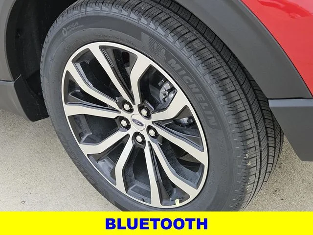 New 2026 Rapid Red Metallic Tinted Clearcoat Ford ST-Line image 9