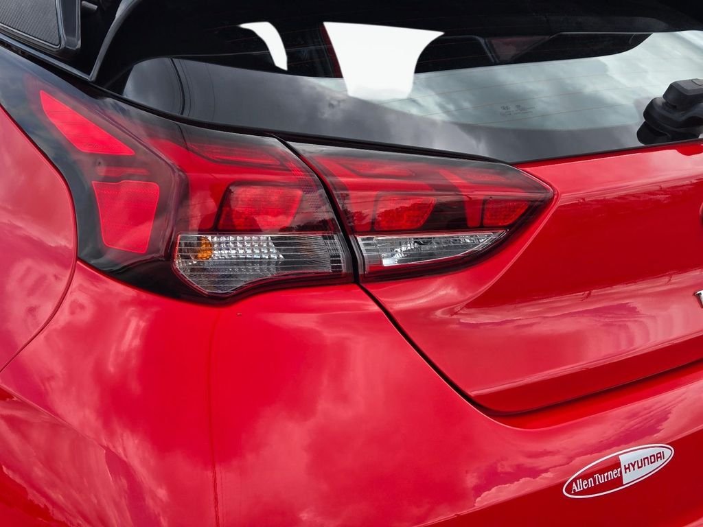 2022 Hyundai Veloster N - Photo 7