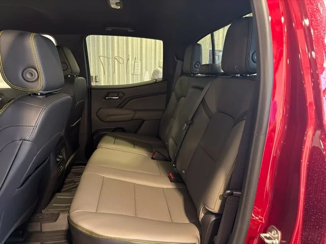 2026 Chevrolet Colorado ZR2 - Photo 12