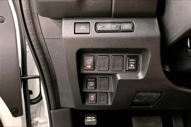 New 2026 Glacier White Nissan SV image 32