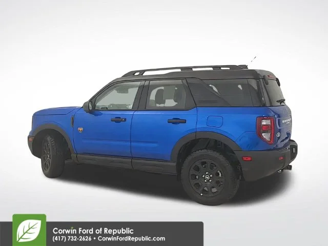 New 2026 Velocity Blue Metallic Ford Badlands® image 38