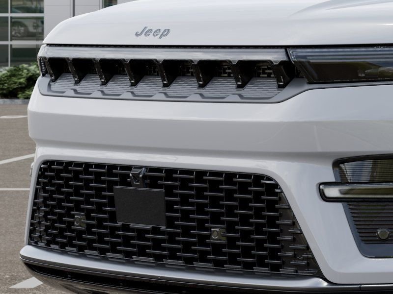 New 2026 Bright White Clear-Coat Exterior Paint Jeep Summit Reserve image 11