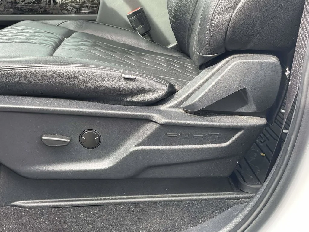 Used 2024 White Ford XLT image 19