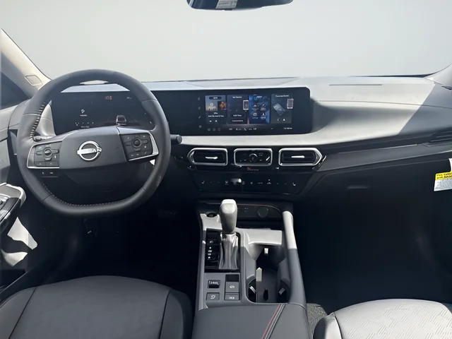 New 2026 Aspen White TriCoat / Super Black Two-tone Nissan SR image 11