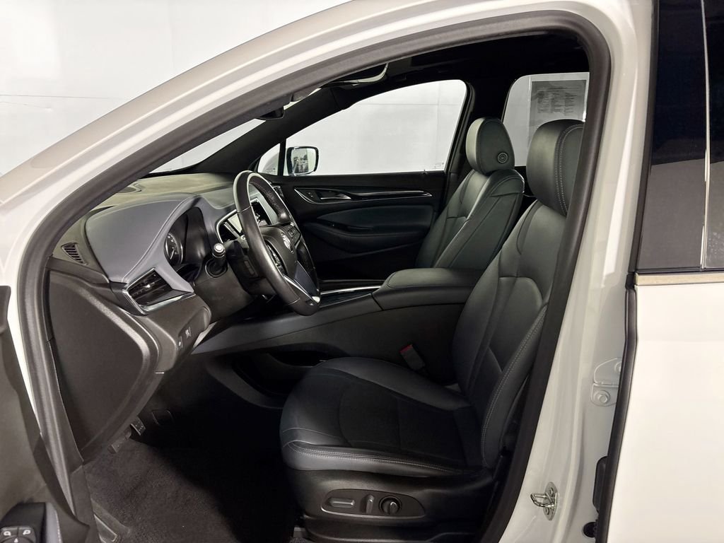 Used 2023 Summit White Buick Essence image 11