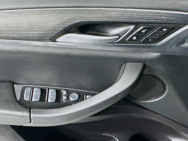 Used 2023 Gray BMW xDrive30i image 19