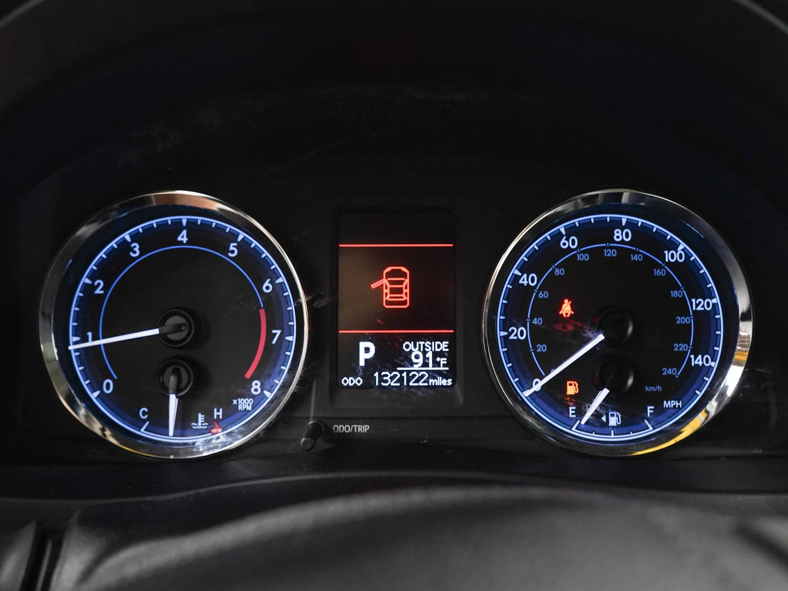 Used 2017  Toyota LE image 24
