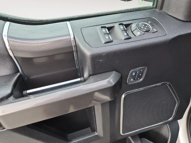 Used 2017 Silver Ford Lariat image 10