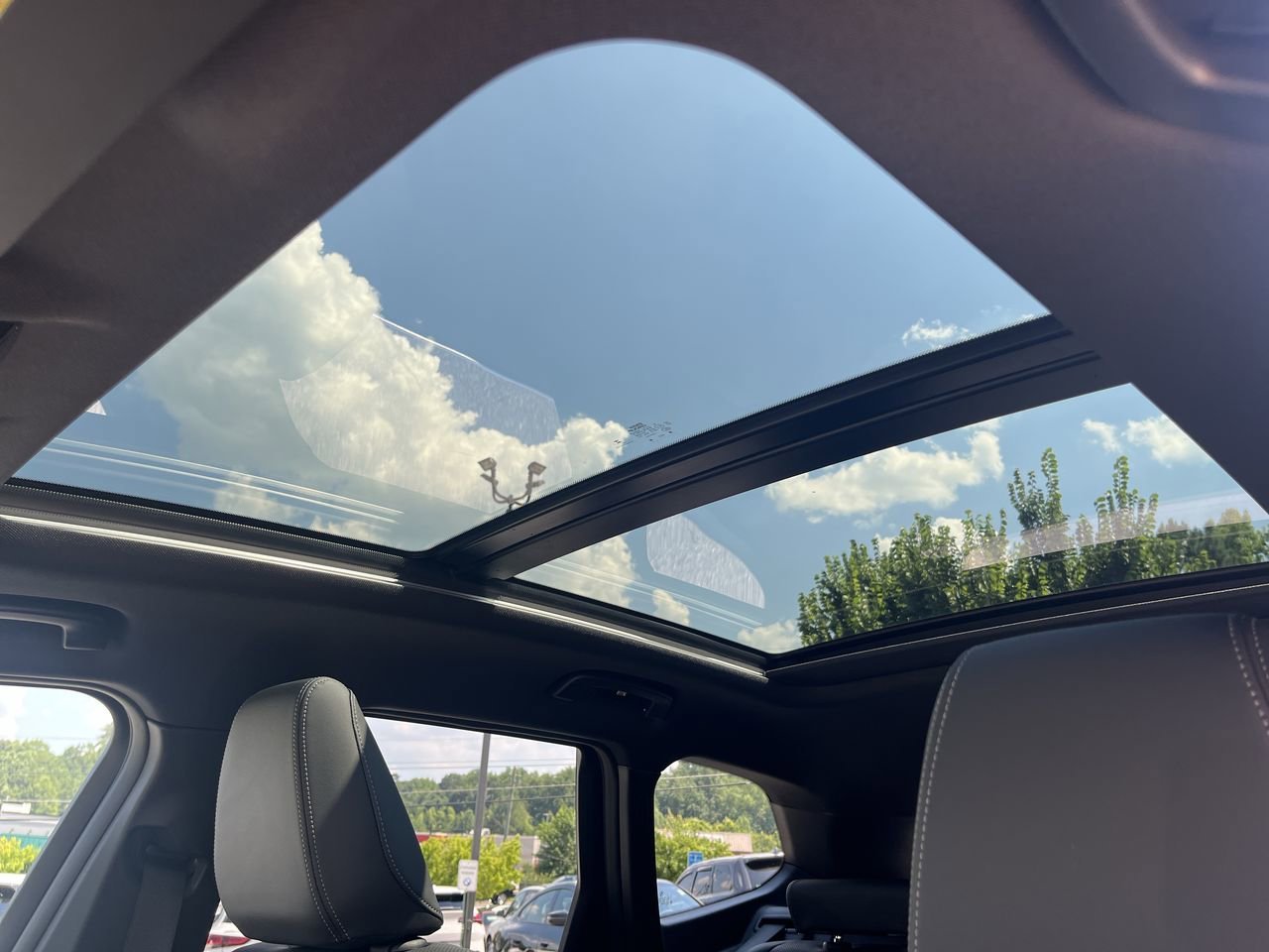 2025 BMW X1 28i - Photo 29