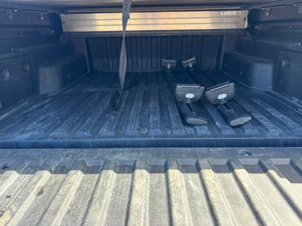 Used 2022 Black Hyundai SEL image 12