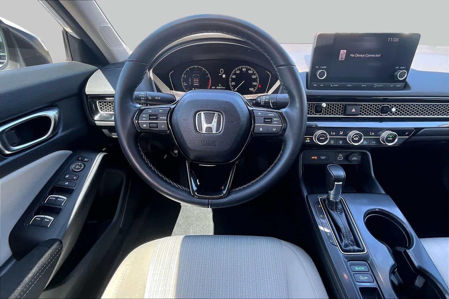 Used 2022 Platinum White Pearl Honda EX image 6