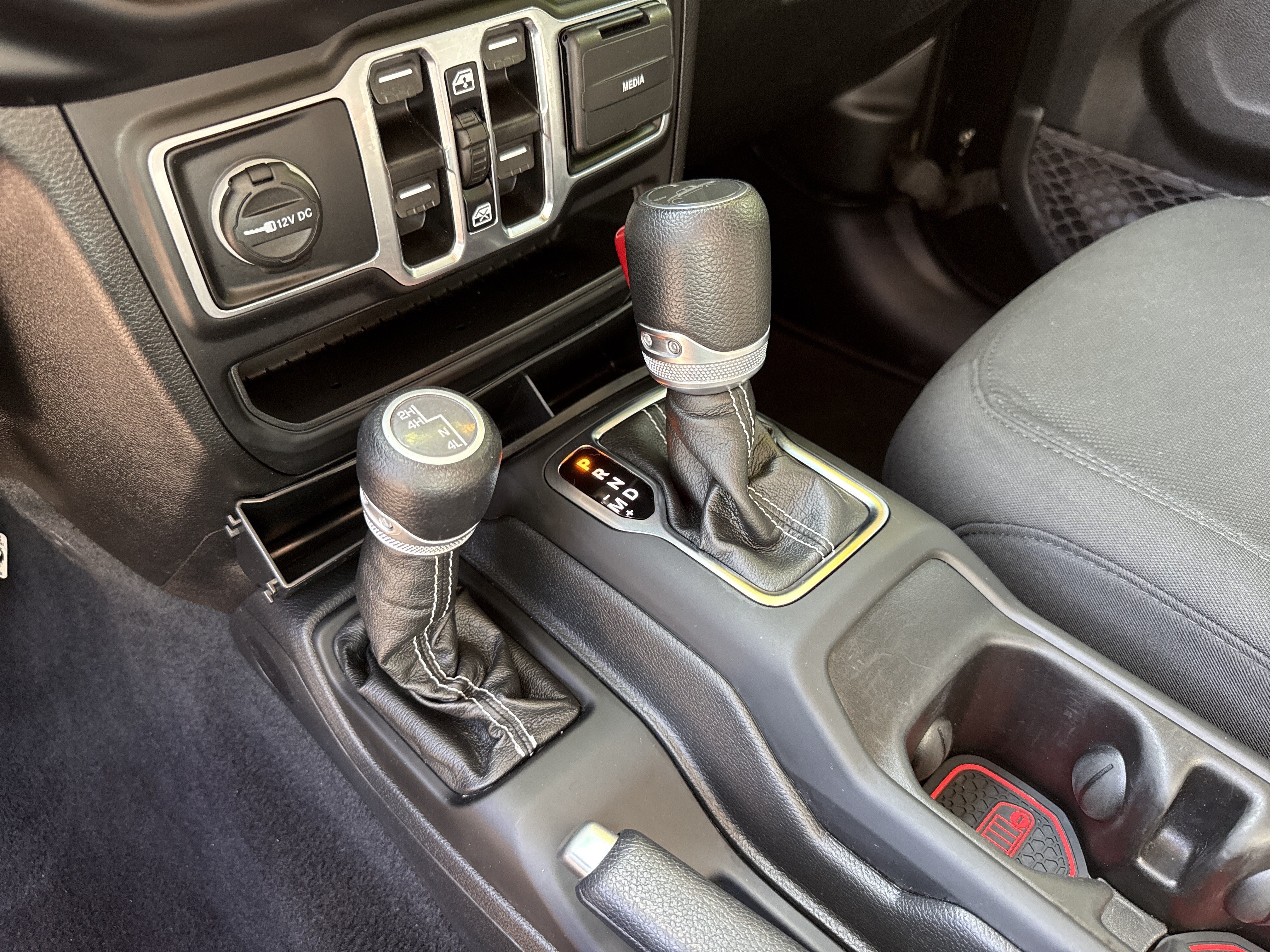 Used 2021 Black Clearcoat Jeep Overland image 30