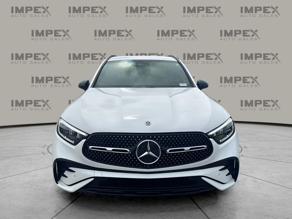 Used 2024 White Mercedes-Benz GLC 300 image 8