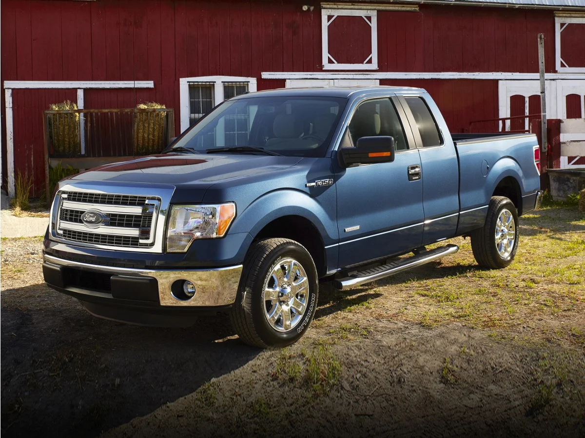 Used 2014 Oxford White Ford XL image 1