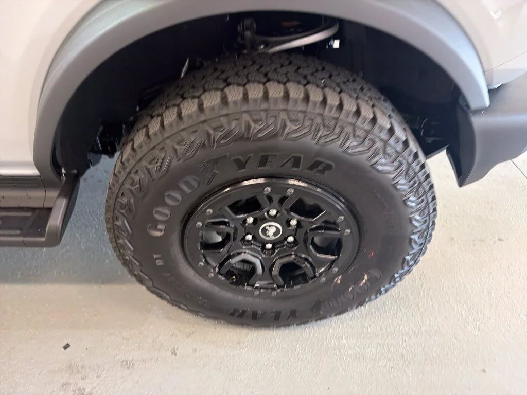 New 2026 Avalanche Gray Ford Outer Banks® image 5