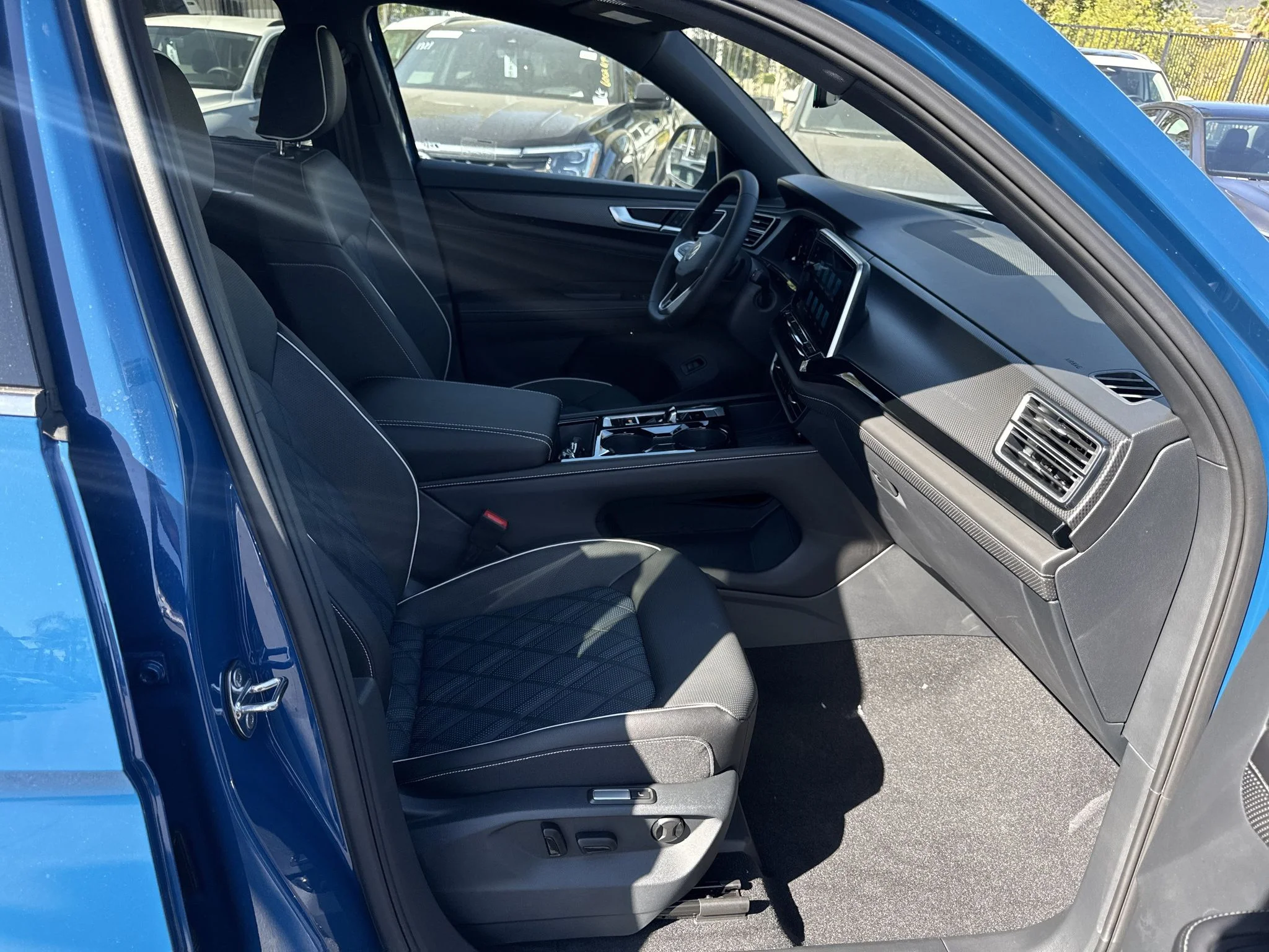 New 2026 Mountain Lake Blue Metallic Volkswagen 2.0T SEL Premium R-Line image 20