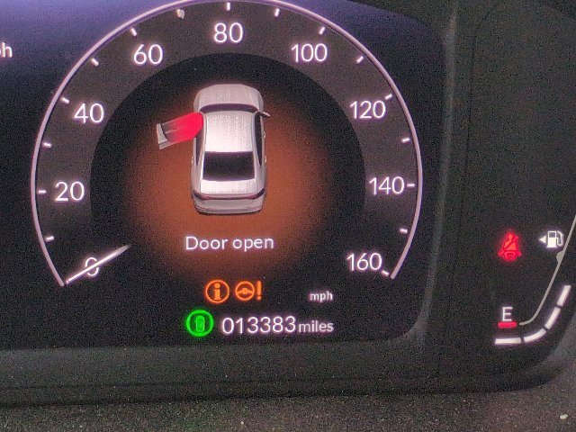 Used 2025 Platinum White Pearl Honda SE image 7