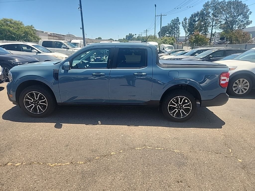 Used 2022  Ford Lariat image 9