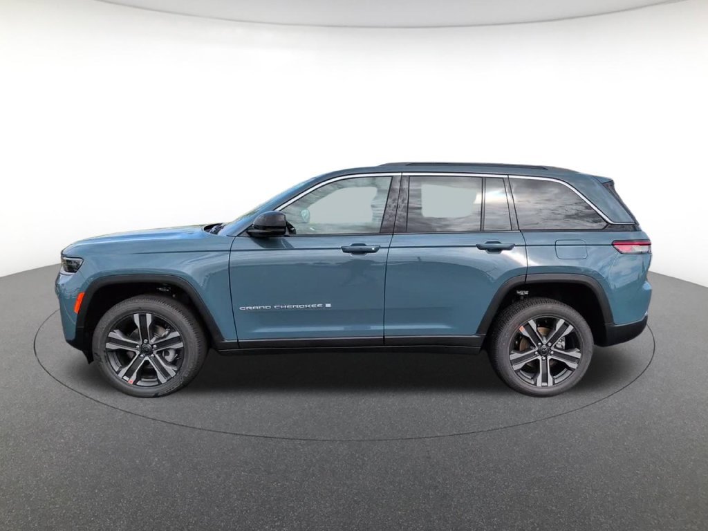 New 2027 Steel Blue Paint Jeep  image 11
