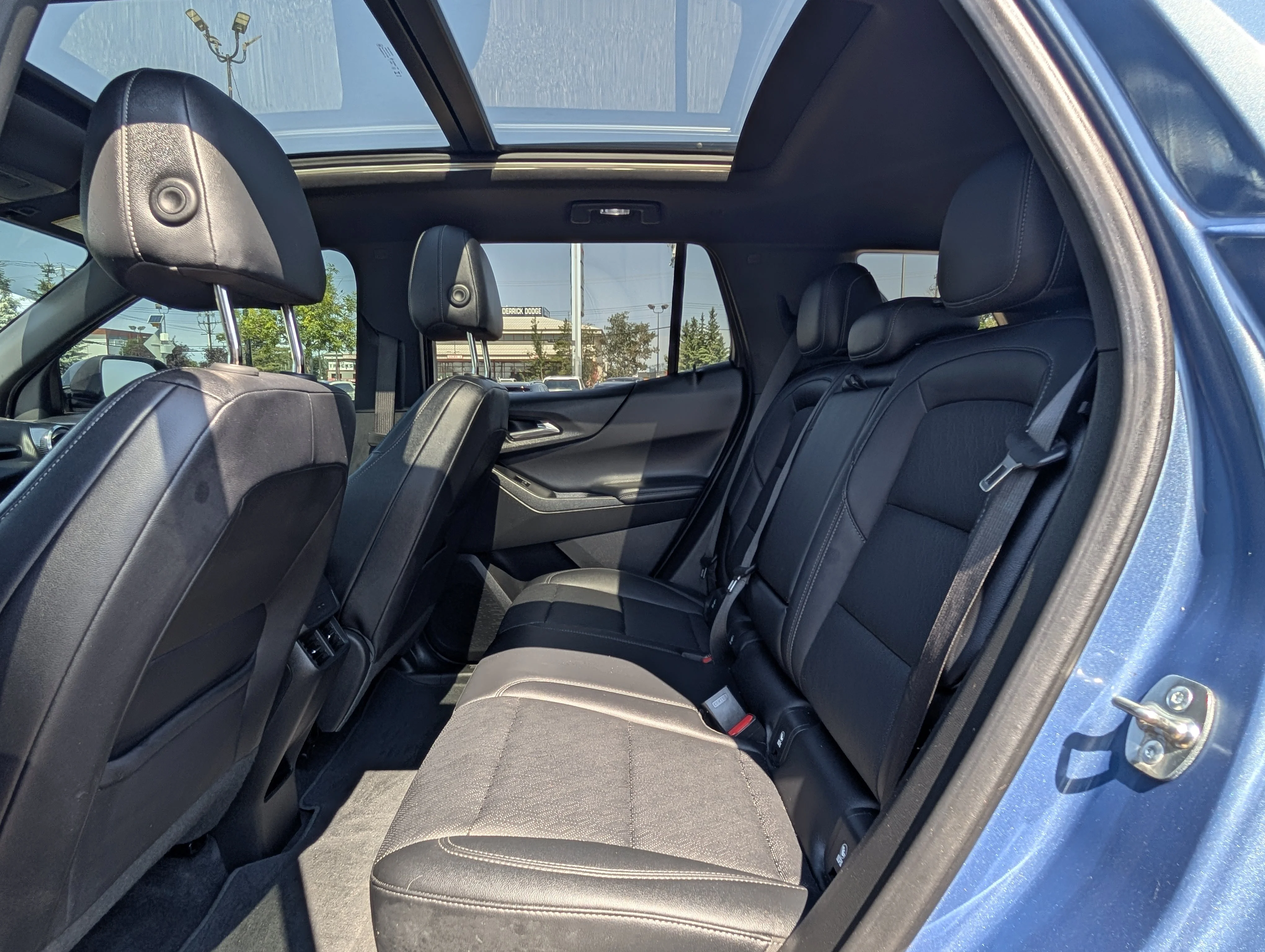 Used 2025 Lakeshore Blue Chevrolet AWD LT image 21