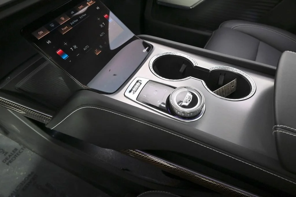 2026 Cadillac VISTIQ Sport - Photo 33