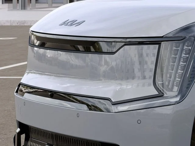 New 2026 Wolf Gray Kia Land AWD image 12