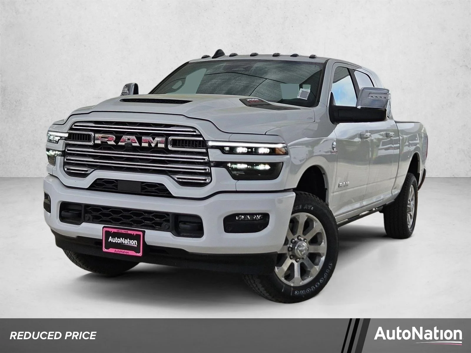New 2026 Bright White Clear-Coat Exterior Paint RAM Laramie image 1