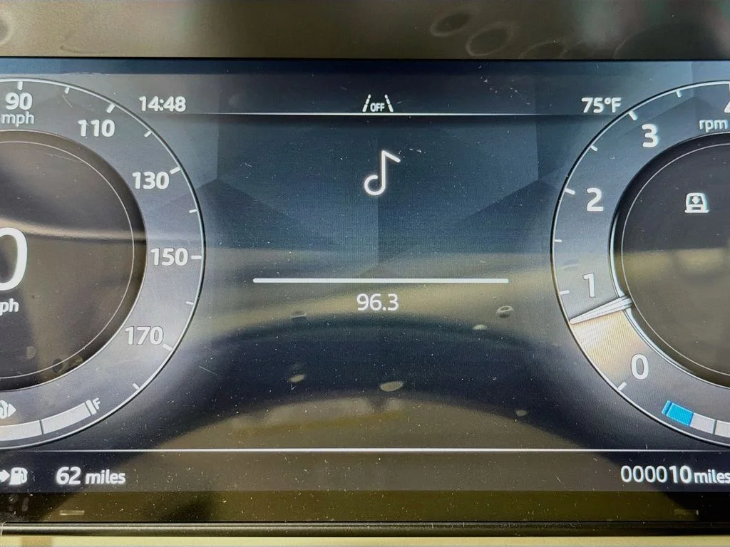 New 2026 Carpathian Grey Land Rover SE image 12