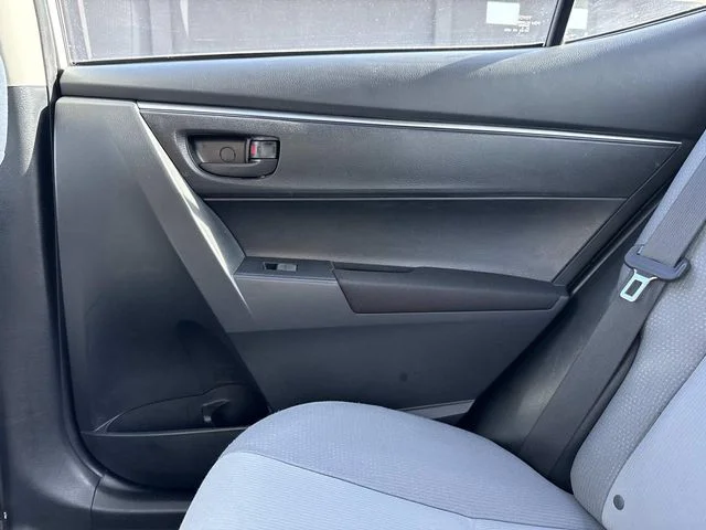 Used 2014 Silver Toyota L image 19