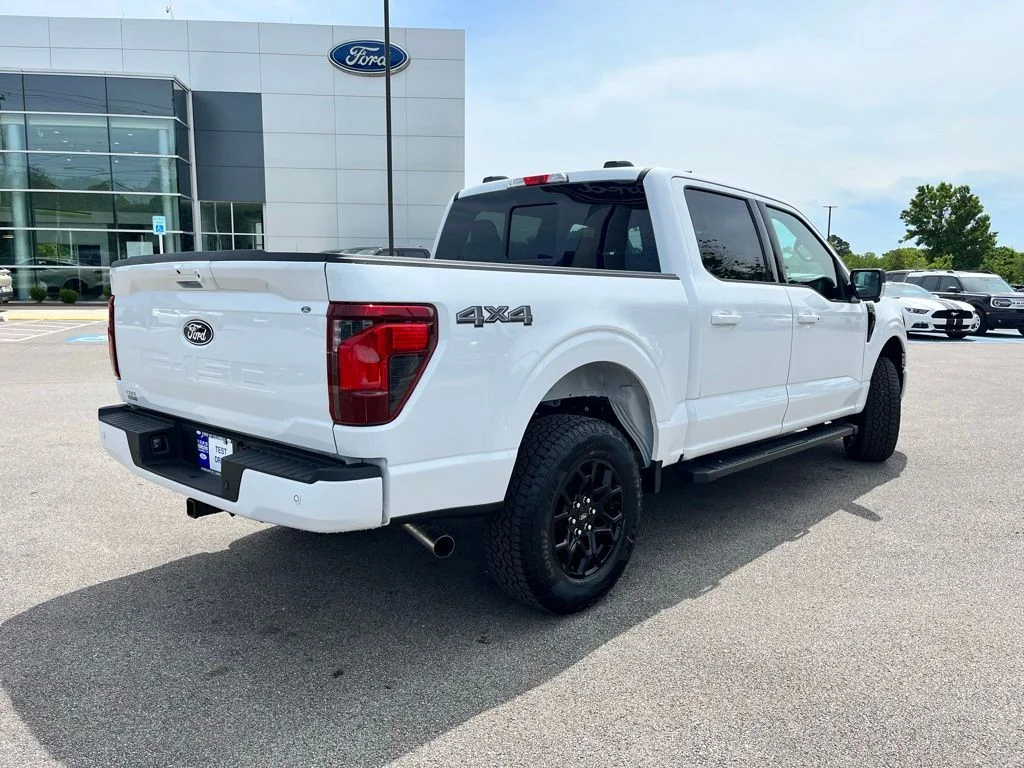 New 2026 White Ford XLT image 5