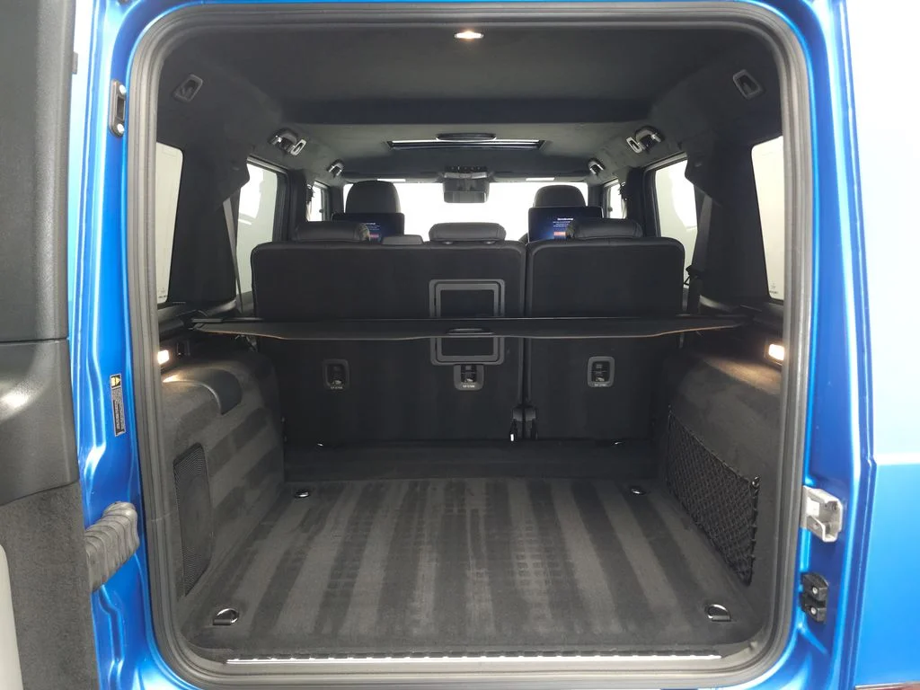 Certified Used 2025 MANUFAKTUR South Sea Blue Magno Mercedes-Benz G 580 image 32