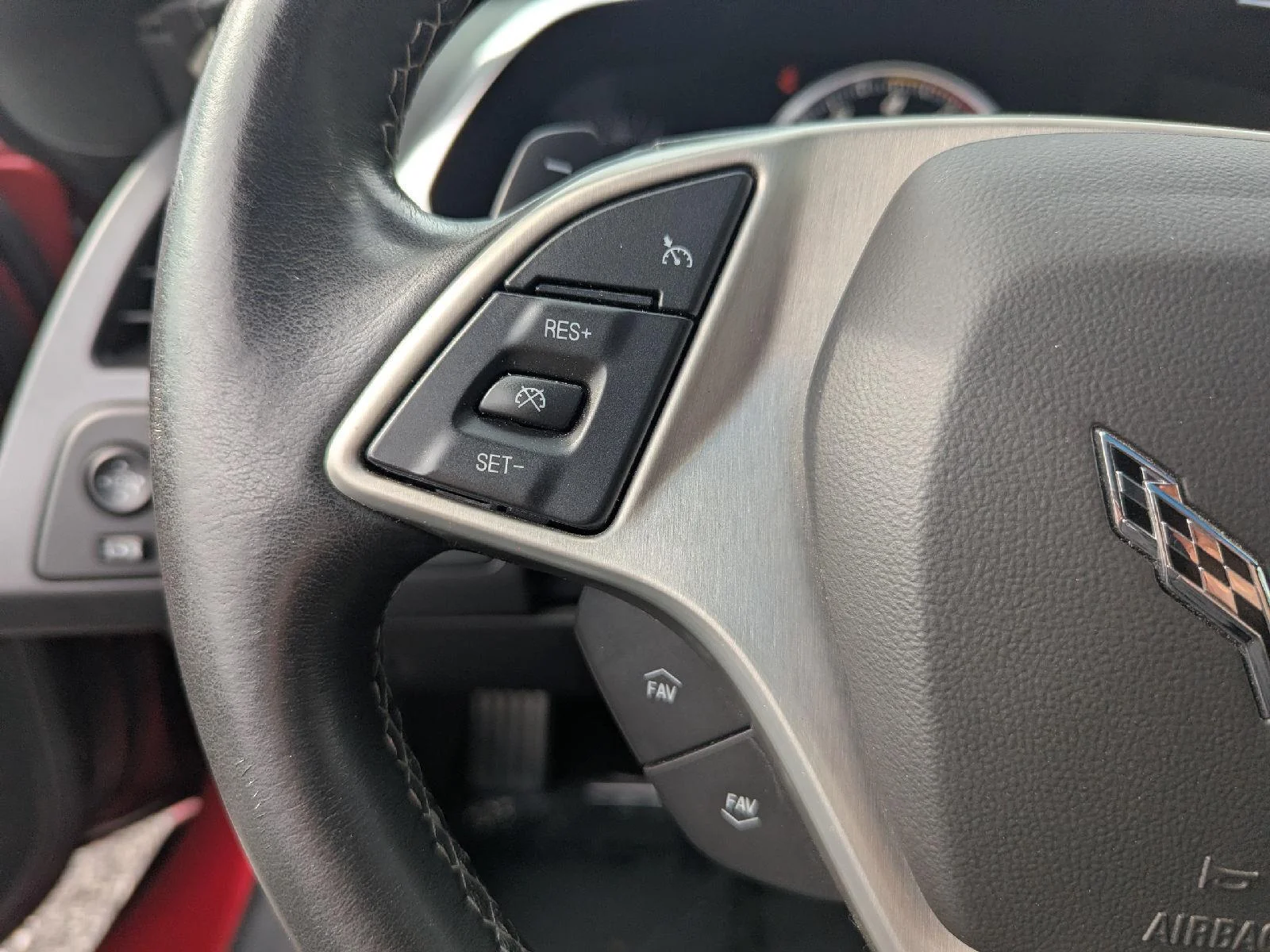Used 2014 CRYSTAL RED TINTCOAT Chevrolet 2LT image 21