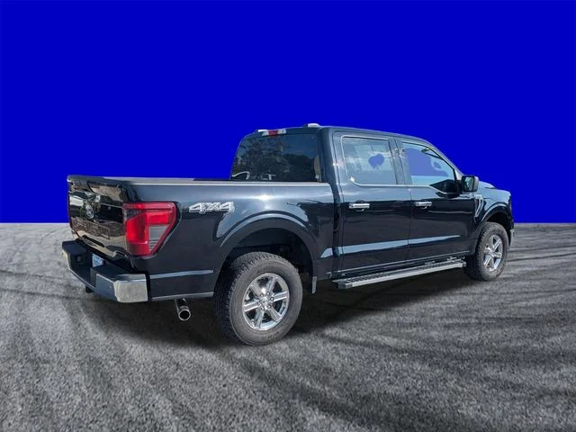 Certified Used 2025 Agate Black Metallic Ford XLT image 4