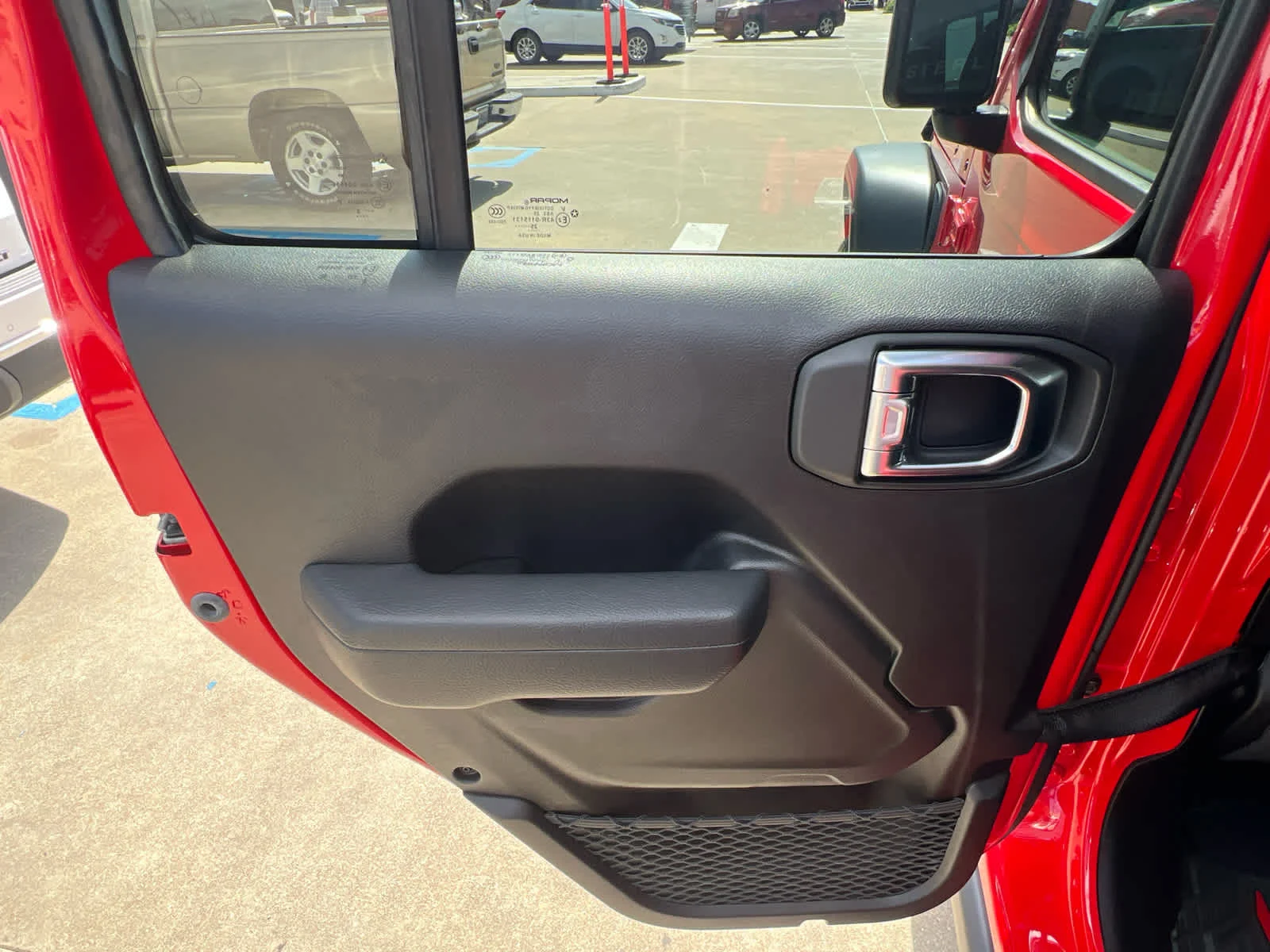 Used 2025 Firecracker Red C Jeep Sport S image 10
