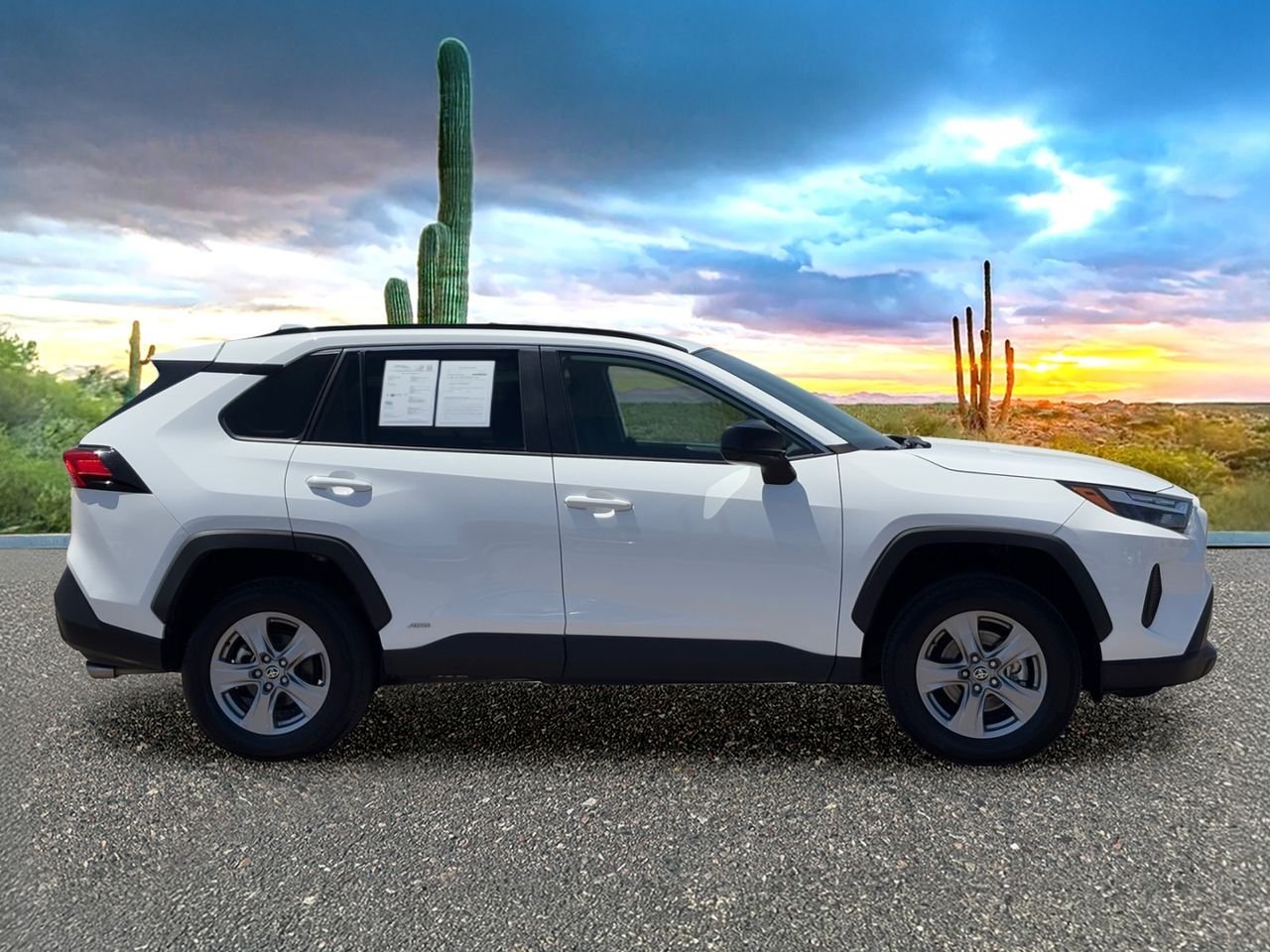2025 Toyota RAV4 LE - Photo 6