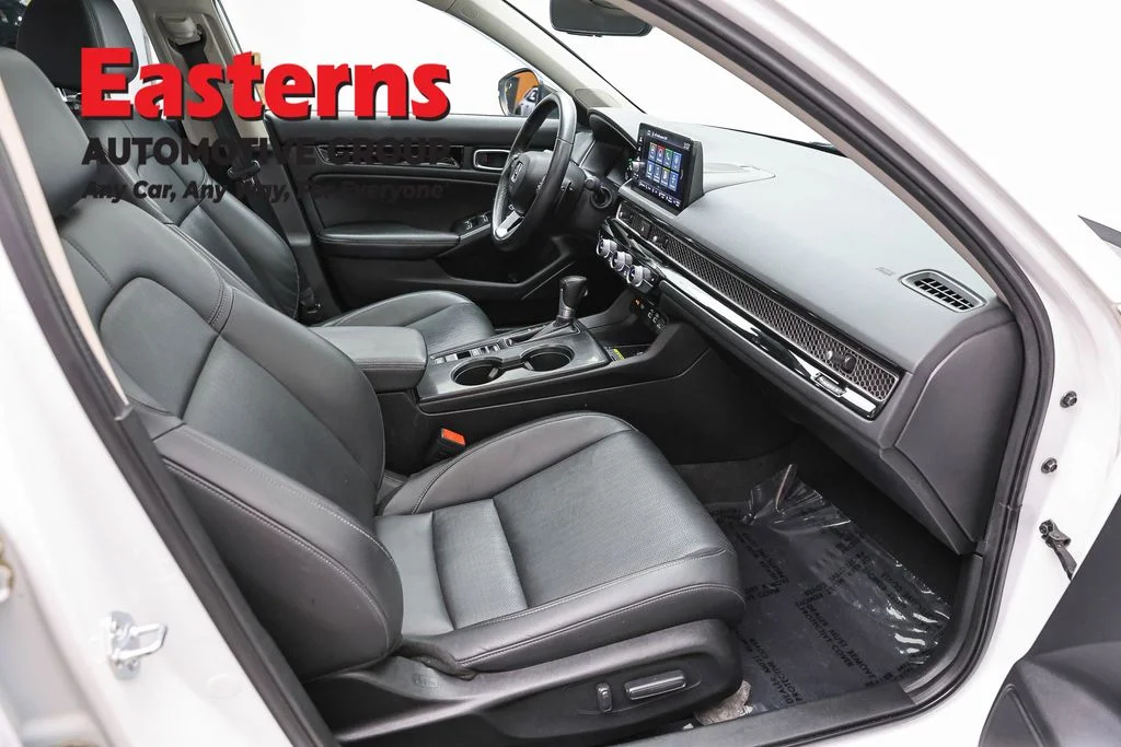 Used 2022 White Honda Touring image 23
