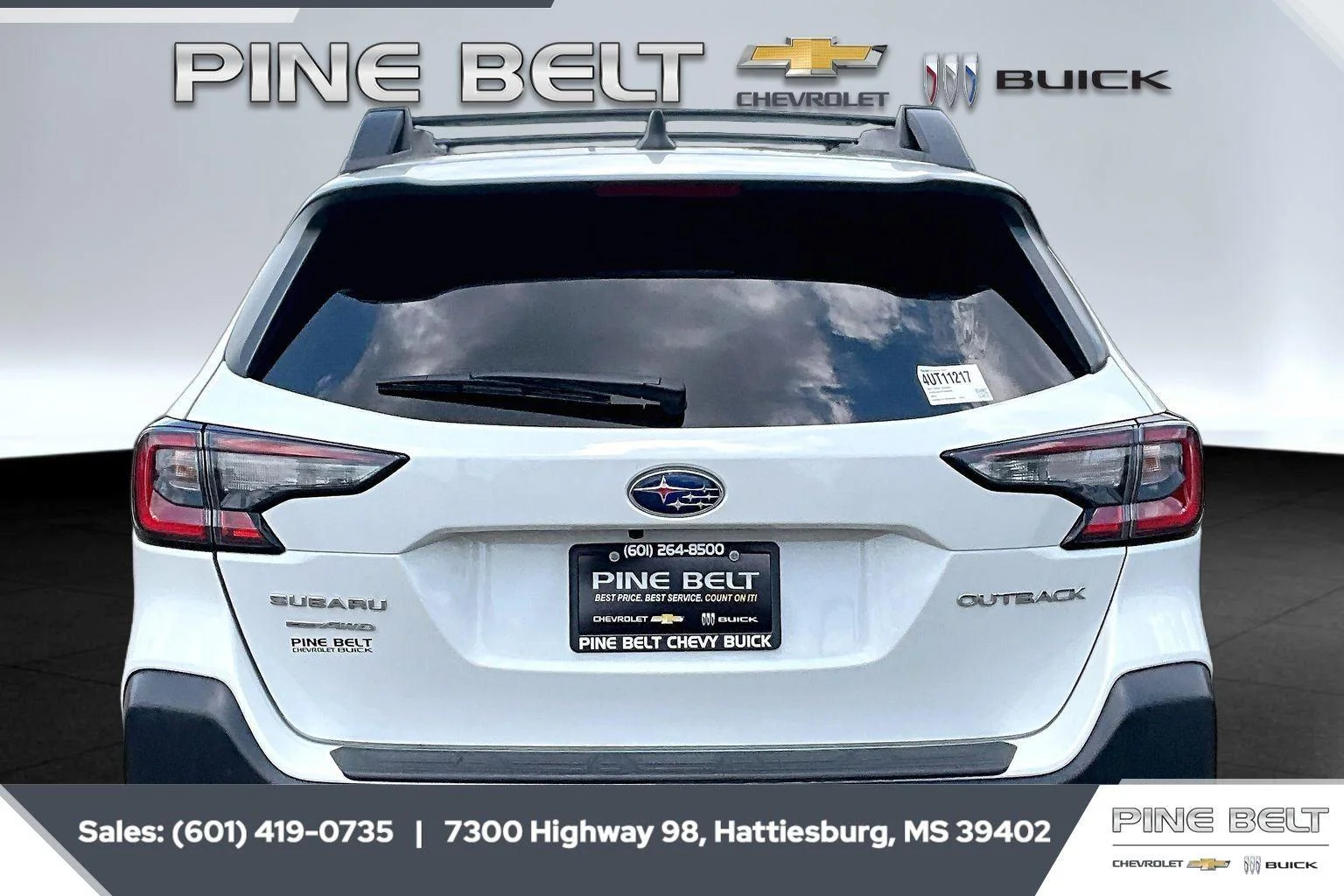Used 2024 Crystal White Pearl Subaru Premium image 4