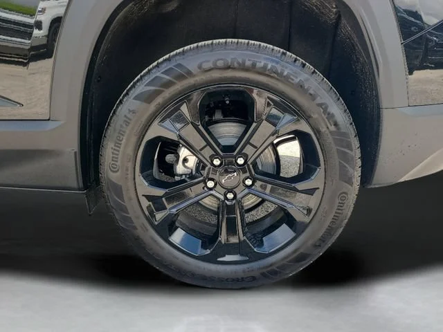 New 2027 Mosaic Black Metallic Chevrolet LT image 35